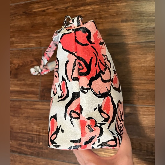 NWOT Giani Bernini crossbody bag. Non-leather. Adjustable strap. - Picture 5 of 15